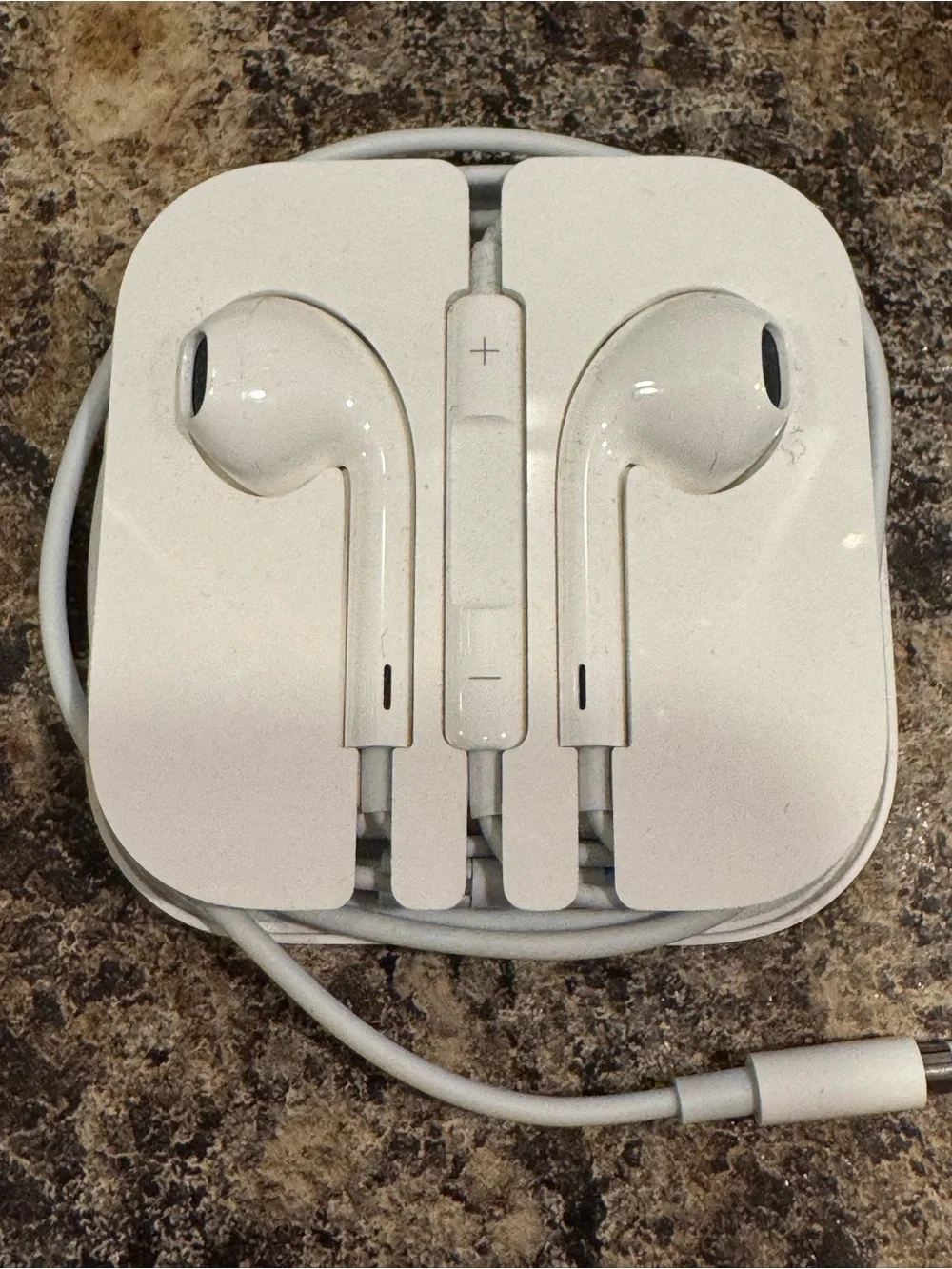 Apple iPhone EarPods OEM Wired Mic 3.5mm Jack Headset Earbuds Headphones